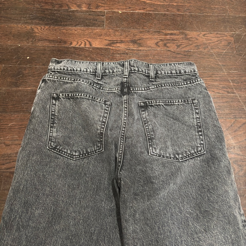 GRLFRND: FADED BLACK HIGH-RISE STRAIGHT-LEG JEANS - Picture 9 of 10